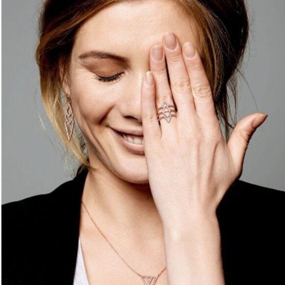 🎃 stella & dot ~ pave spear earrings rose gold ~ interlocking chevrons - Picture 3 of 9